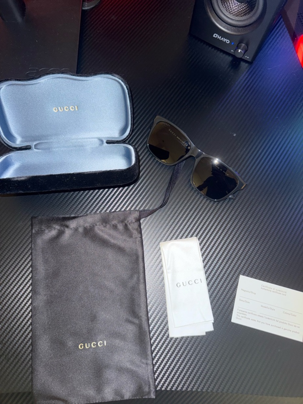 GUCCI Black Unisex Sunglasses with Case
